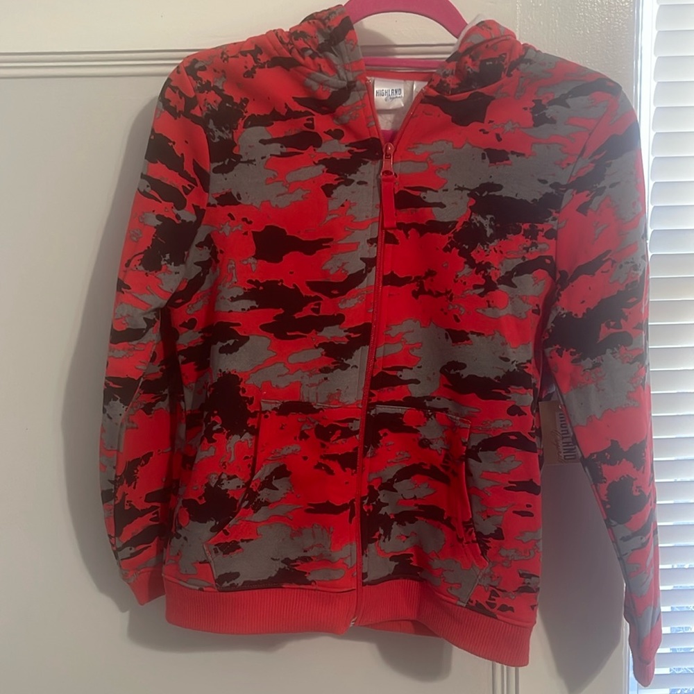 NWT Boys size 10/12 hoodie
